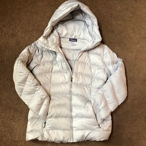 Patagonia puff jacket